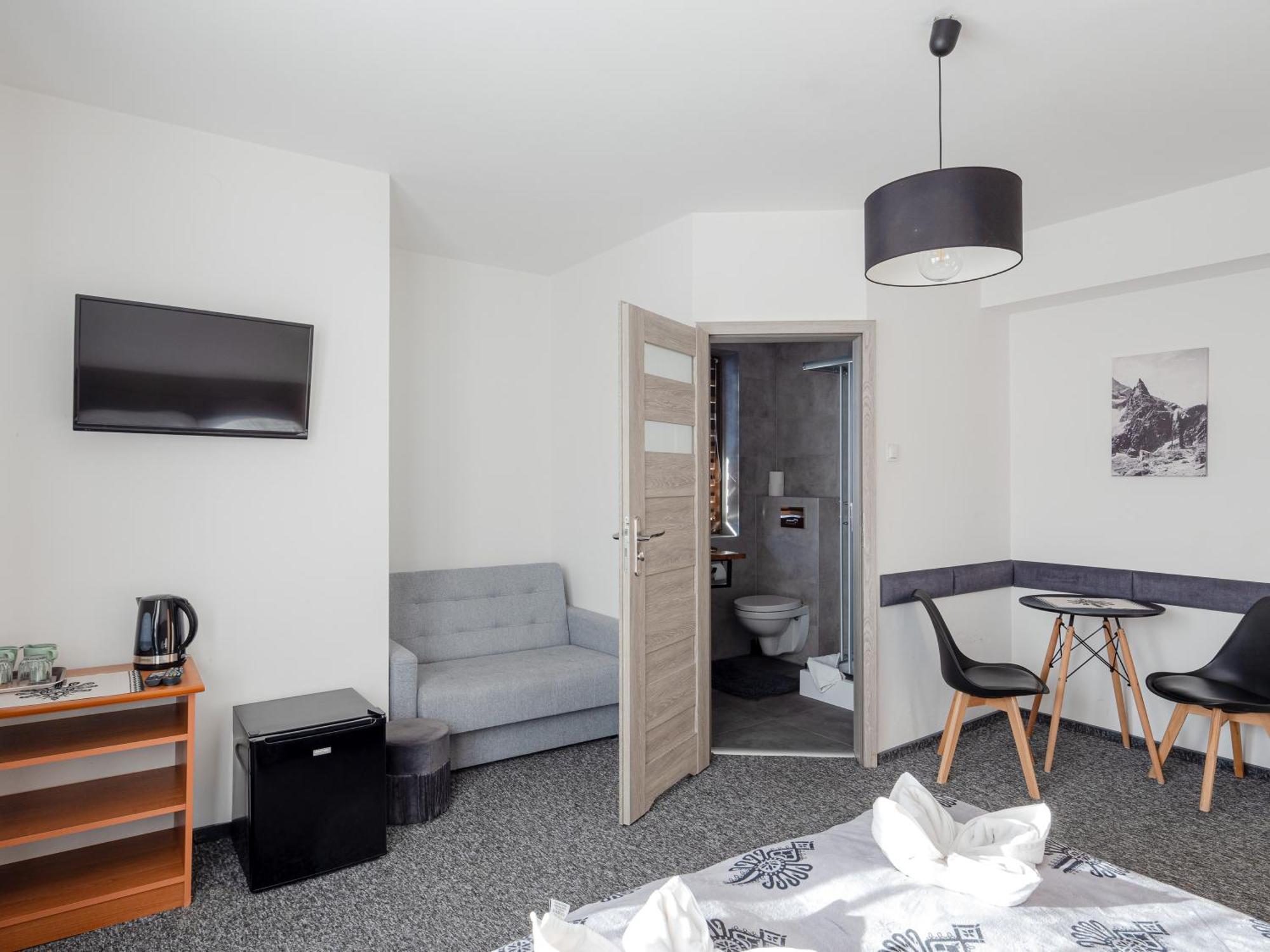 Villa 84 & Apartments Jacuzzi & Sauna Zakopane Dış mekan fotoğraf